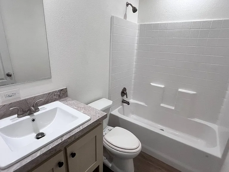 1409 N French St #30 — Photo 12