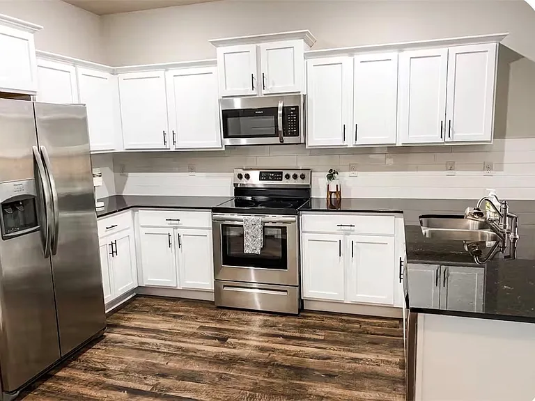 1140 S Ivory Bill Ln — Photo 4