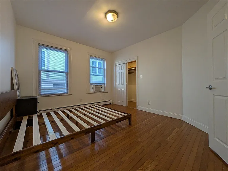 182 Green St #2 — Photo 9