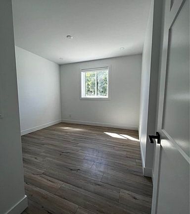 2nd image of 5300 Hedeman Ct