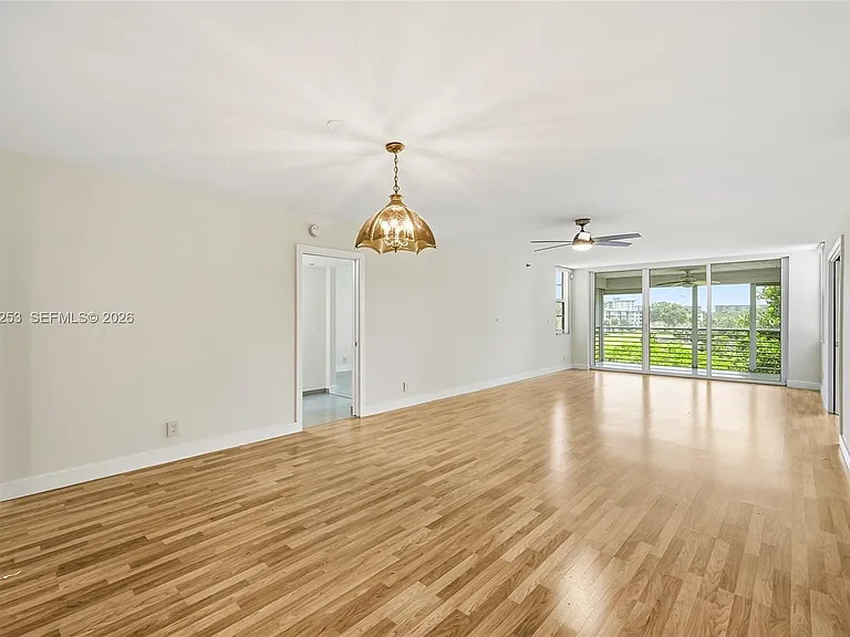 3520 Oaks Way #407 — Photo 19
