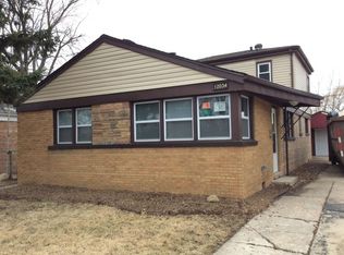 12034 Elm Dr, Blue Island, IL