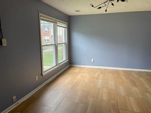 5th image of 253 Osage Ct