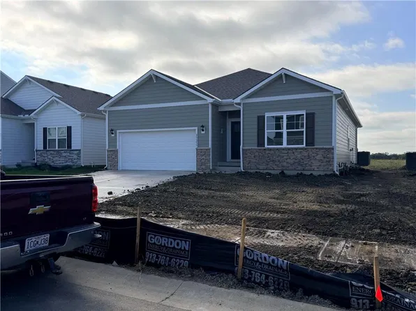 25255 W 177th Ter, Gardner, KS 66030