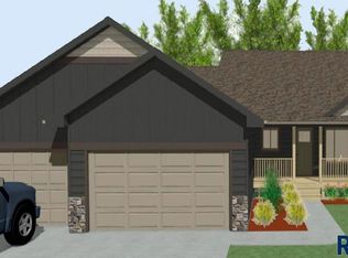 817 Sarah C Cir, Garretson, SD 57030