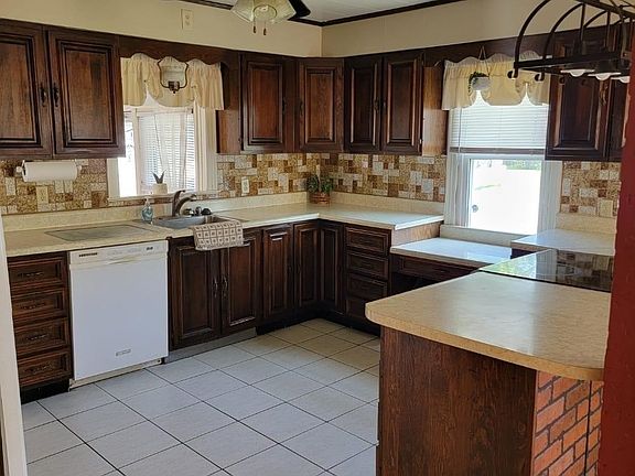5th image of 5408 N Fares Ave