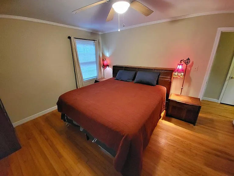 114 Allee St — Photo 5