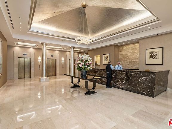 3rd image of 10724 Wilshire Blvd APT 711