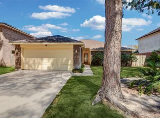 16322 Salinas Ln, Houston, TX 77095