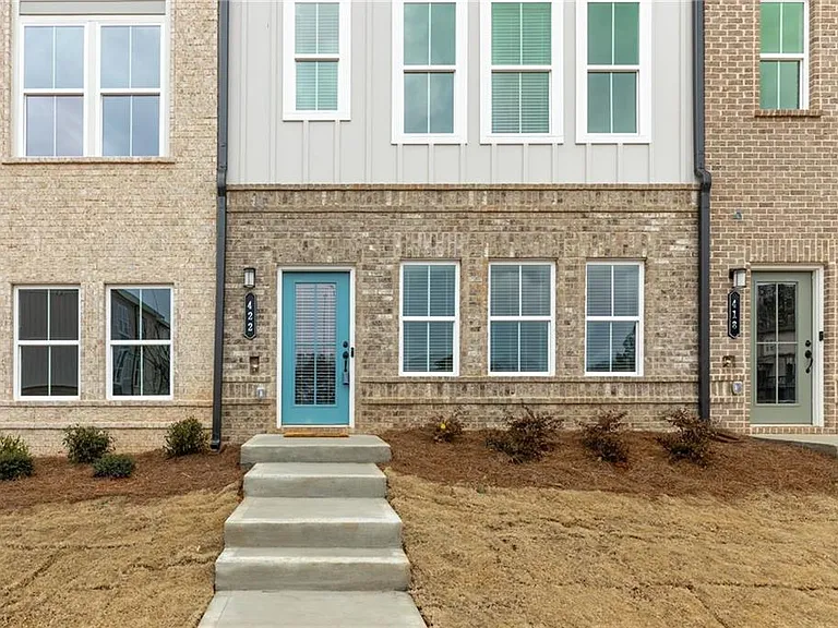 422 Herring Dr — Photo 2