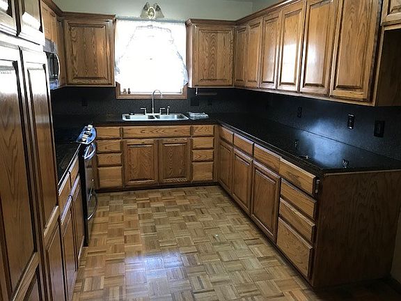 4th image of 1501 Diana St