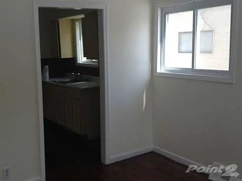 1416 Bertha St photo 1