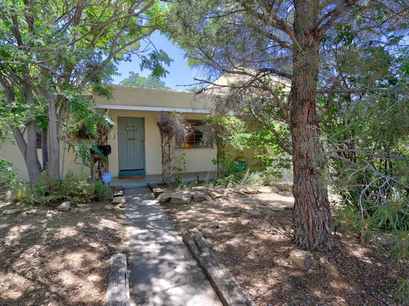 2710 Hyder Ave SE, Albuquerque, NM 87106