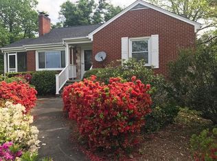 7003 Plantation Rd, Roanoke, VA 24019