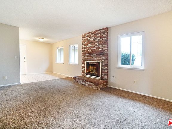 3rd image of 5035 N Louise St