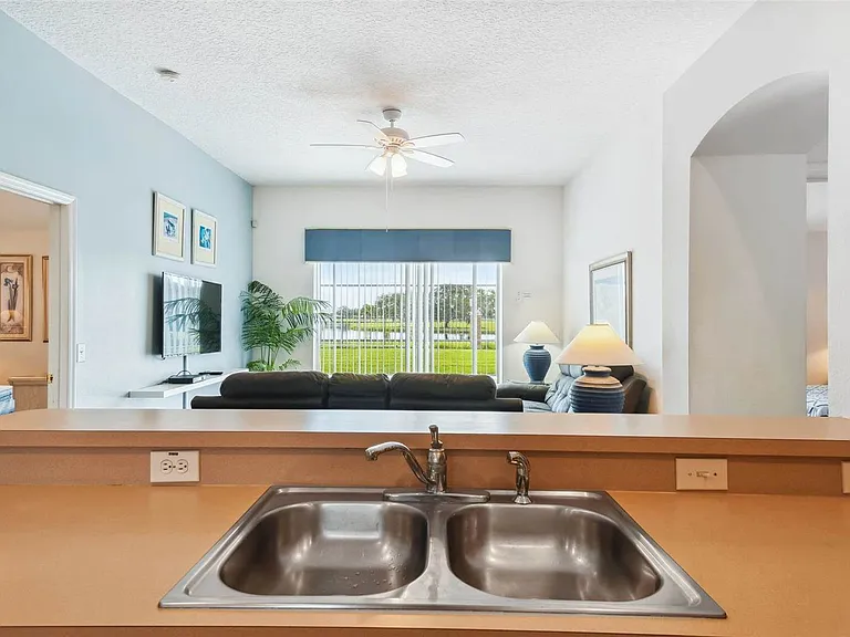 640 Chadbury Way — Photo 34