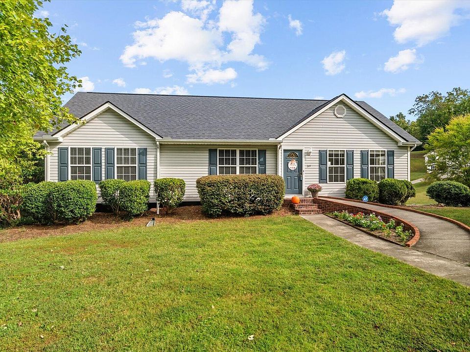 1st image of 219 Windbrook Dr