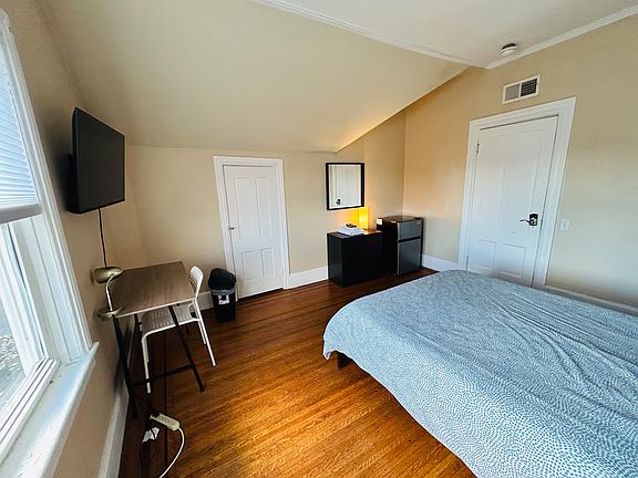 3rd image of 24 Ringgold St #32