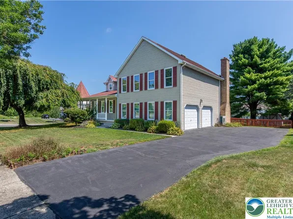 5133 Meadow Ln, Macungie, PA 18062