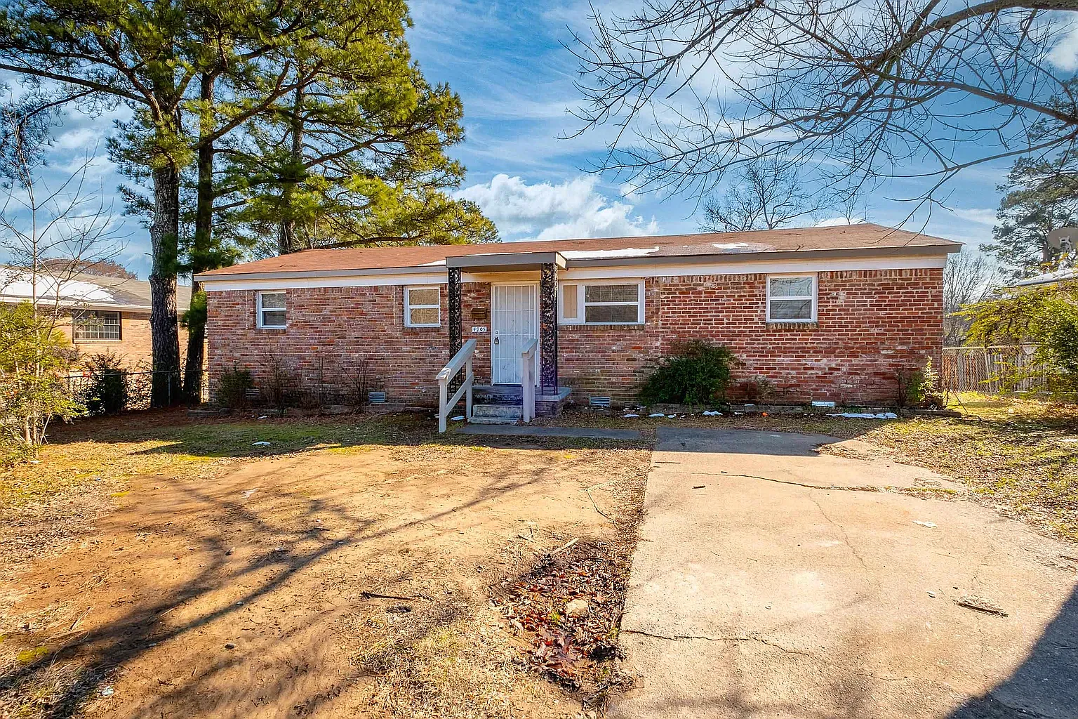 4 bed, 1352 sqft, $1,500 — Photo 1