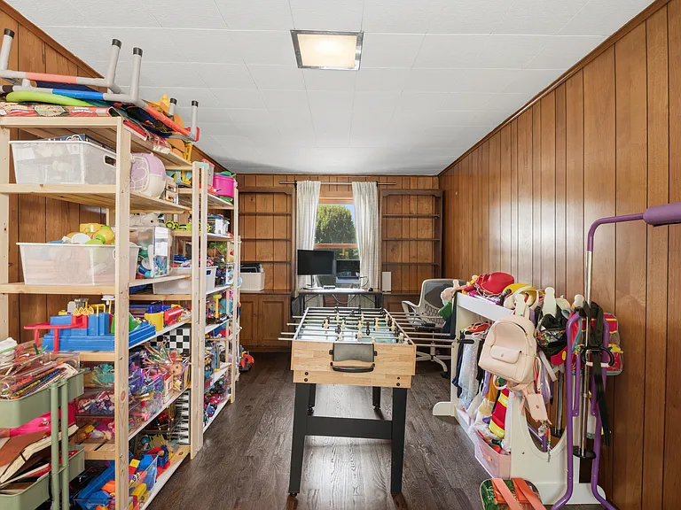 Here's the office with room for a nice sized desk and plenty of extra room for more