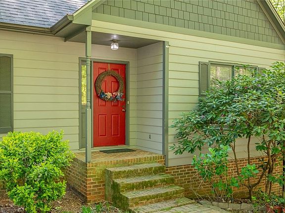 2nd image of 250 Holly Ln
