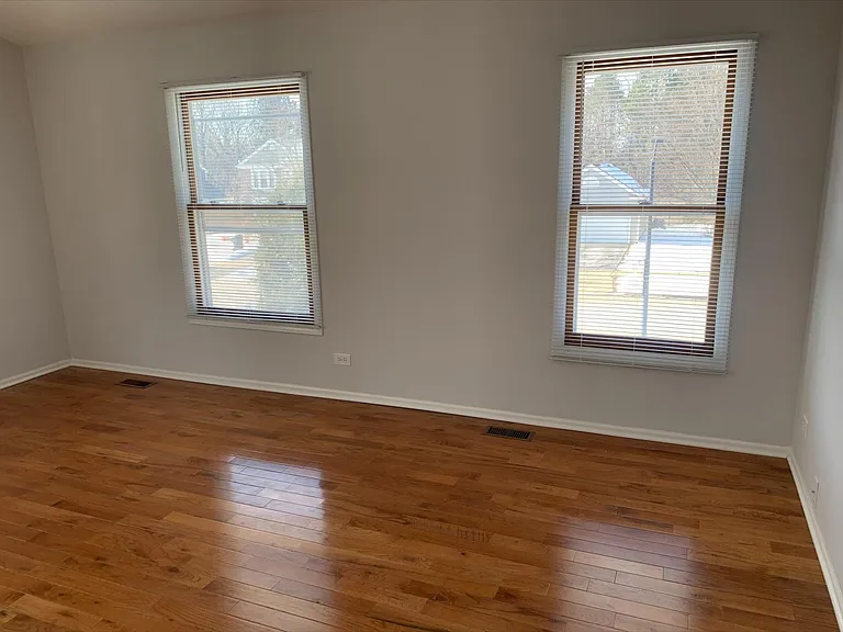 49 N Royal Oak Dr — Photo 14
