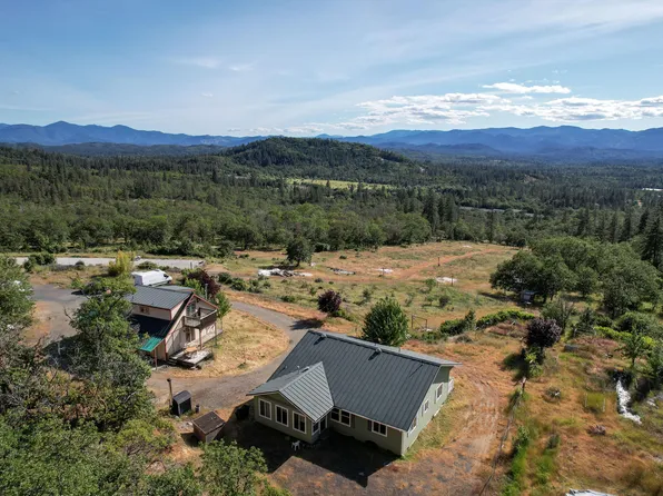 1150 N Schoolhouse Creek Rd, Grants Pass, OR 97526