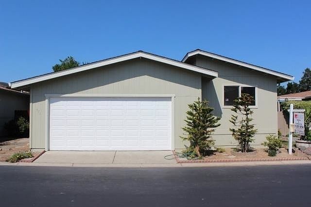1st image of 473 Chateau La Salle Dr