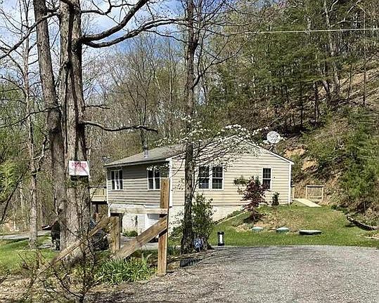 2nd image of 3837 Graces Cabin Rd