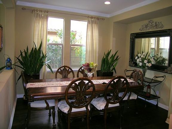 Formal dining room
