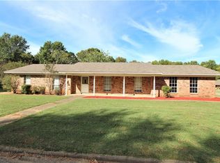 133 Meadors Dr, Alma, AR 72921