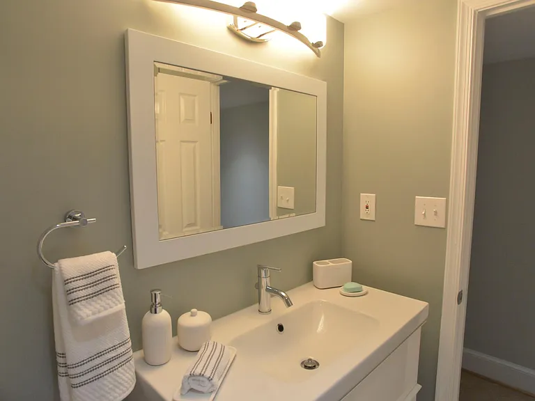 1746 T St NW #A — Photo 23