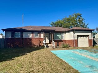 1549 Sagewood Dr, Virginia Beach, VA 23455