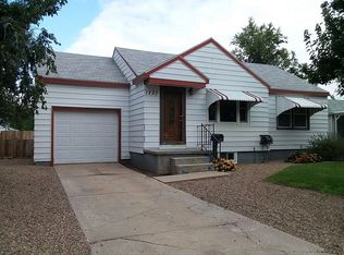 1220 Parkwood Ln, Garden City, KS 67846