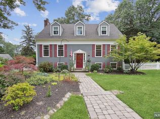 119 Franklin Ave, Midland Park, NJ 07432