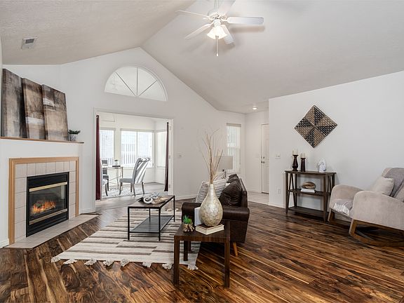 3rd image of 3328 S Abbey Glen Way Unit C