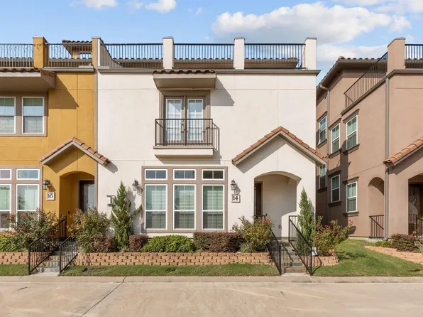 14 W Oaks Dr, Houston, TX 77058