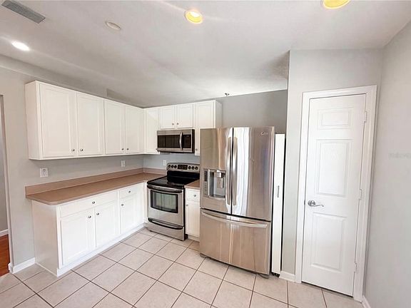 3rd image of 576 Sea Holly Dr