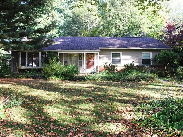 1787 Bathgate Ave, Madison, OH 44057