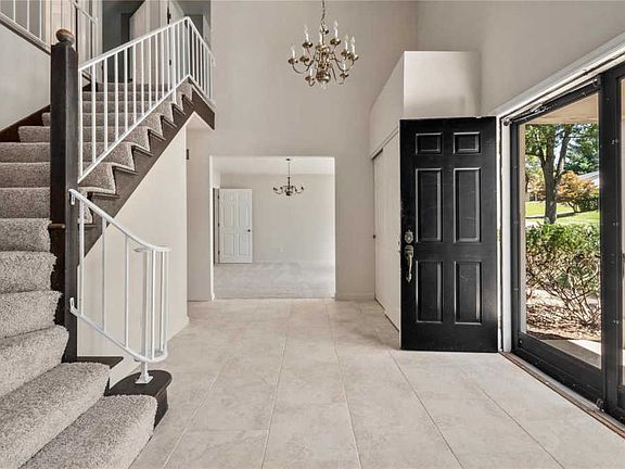 2nd image of 1515 Woodroyal West Dr