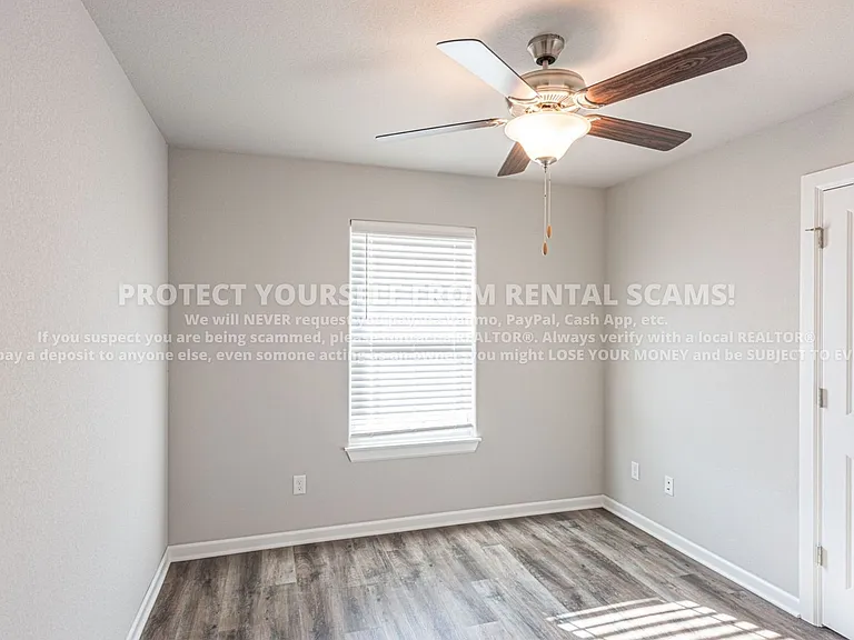 4476 W Newton Ave — Photo 10