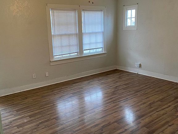 5th image of 901 S Louisiana St