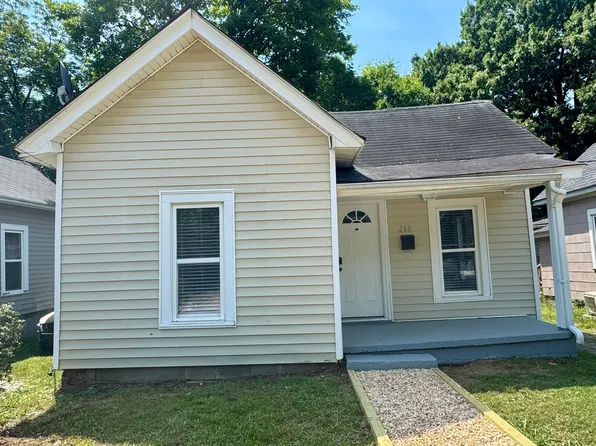 269 Academy Ave N #W, Concord, NC 28025