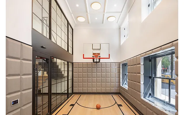 Rented by Douglas Elliman | media 29