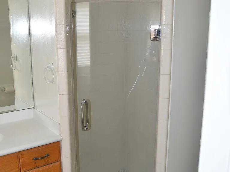 2nd bathroom shower