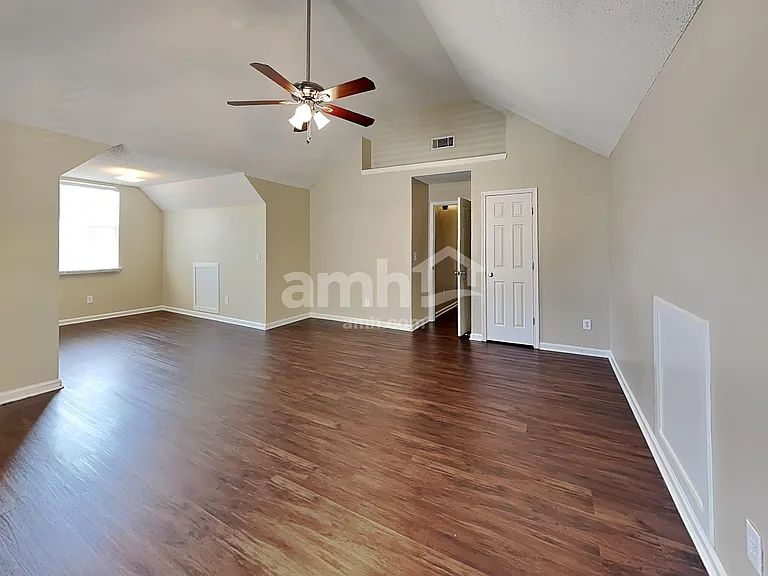 1124 Stepping Stone Ln — Photo 25