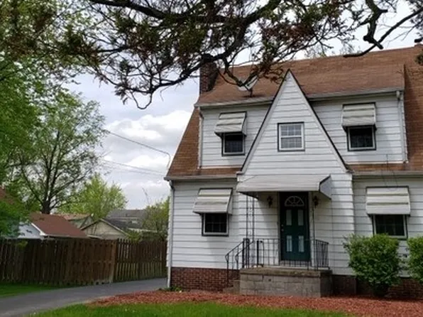 158 Beechwood Dr, Youngstown, OH 44512