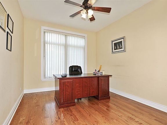 5th image of 8251 Kilbourn Ave