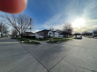 2030 Herel St, Lincoln, NE 68512